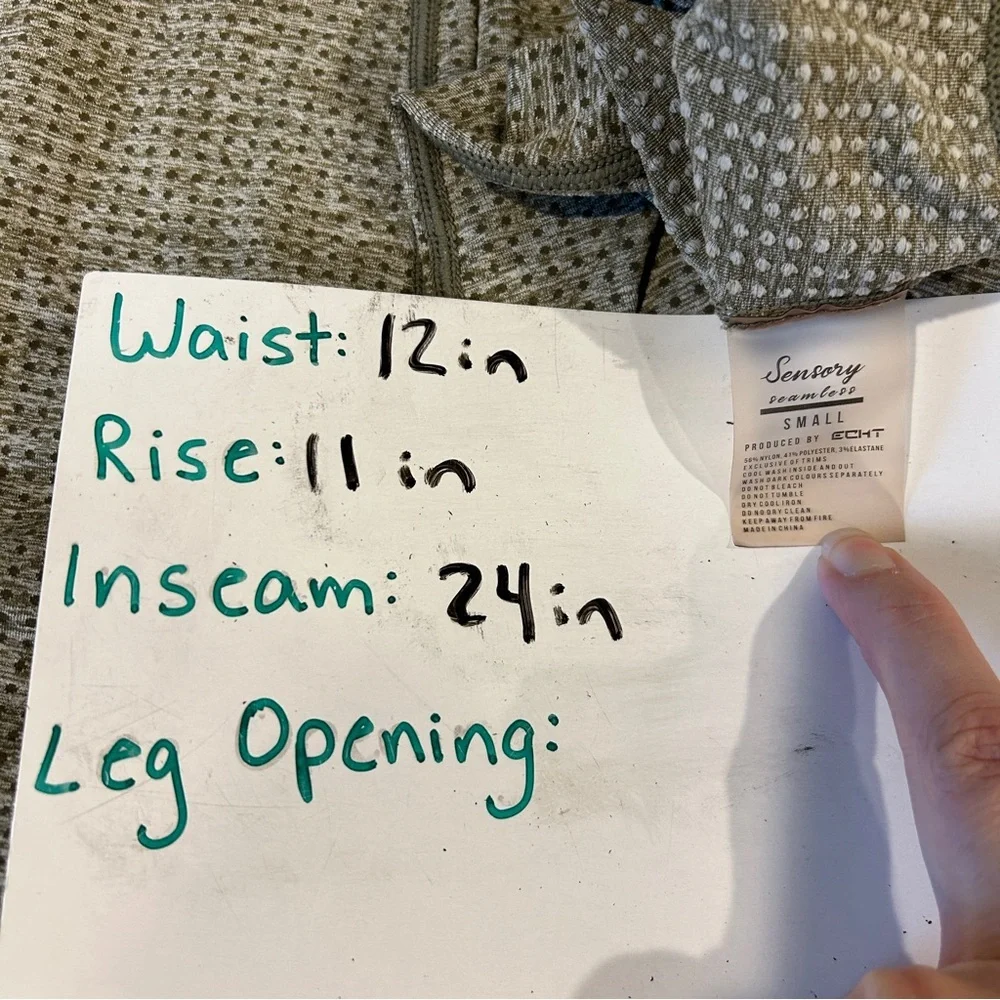 Echt Women’s Green Sensory Seamless Leggings - Small - Picture 7 of 8